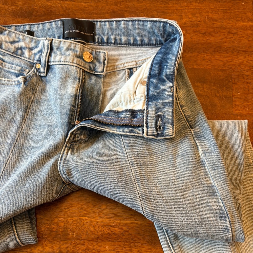 WHBM High-Rise Straight Jeans Size 00 Light Wash Raw Slit Hem Pintuck - Picture 7 of 14
